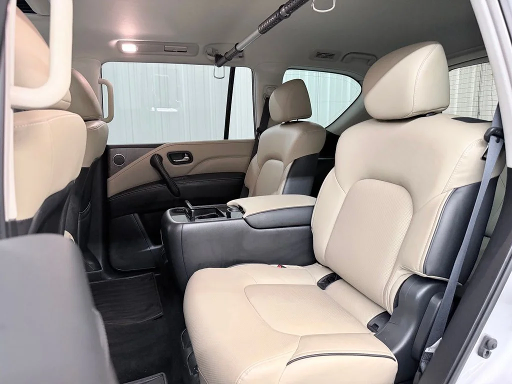 Used 2023 Silver INFINITI Premium Select image 26