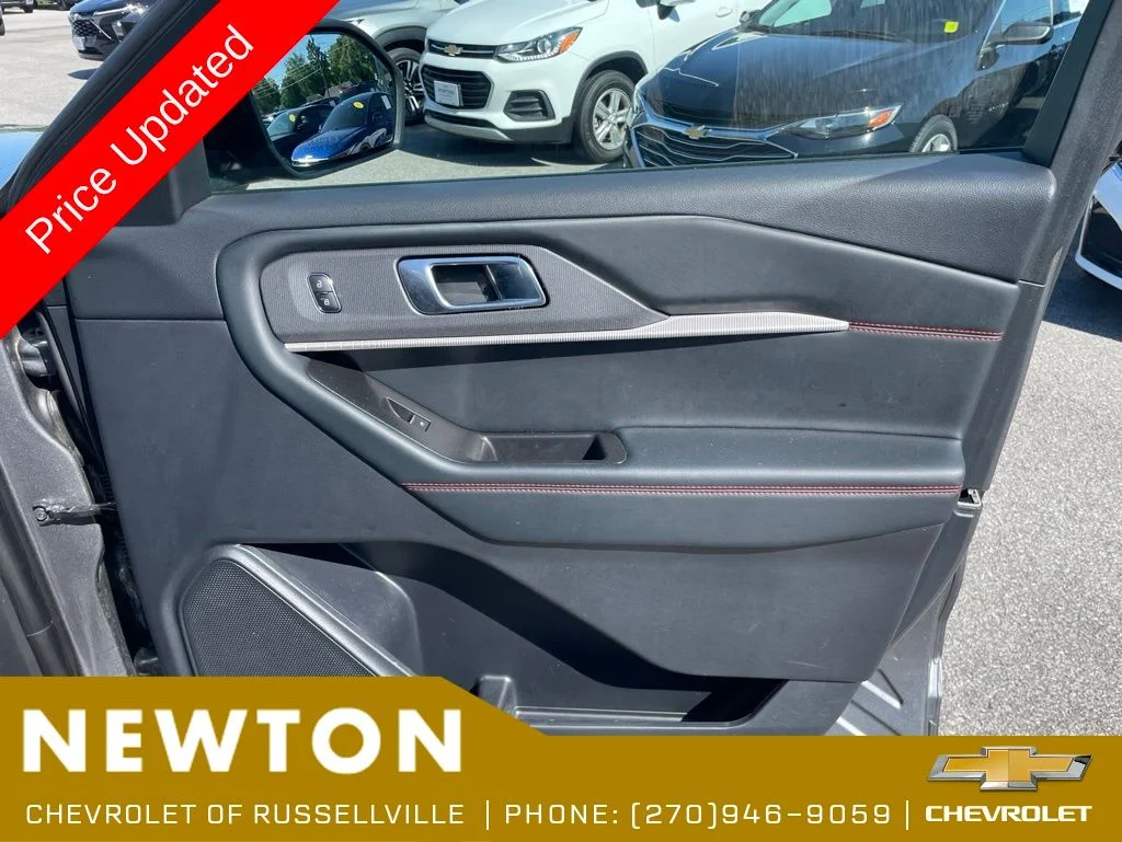 Used 2025 Gray Ford ST-Line image 26