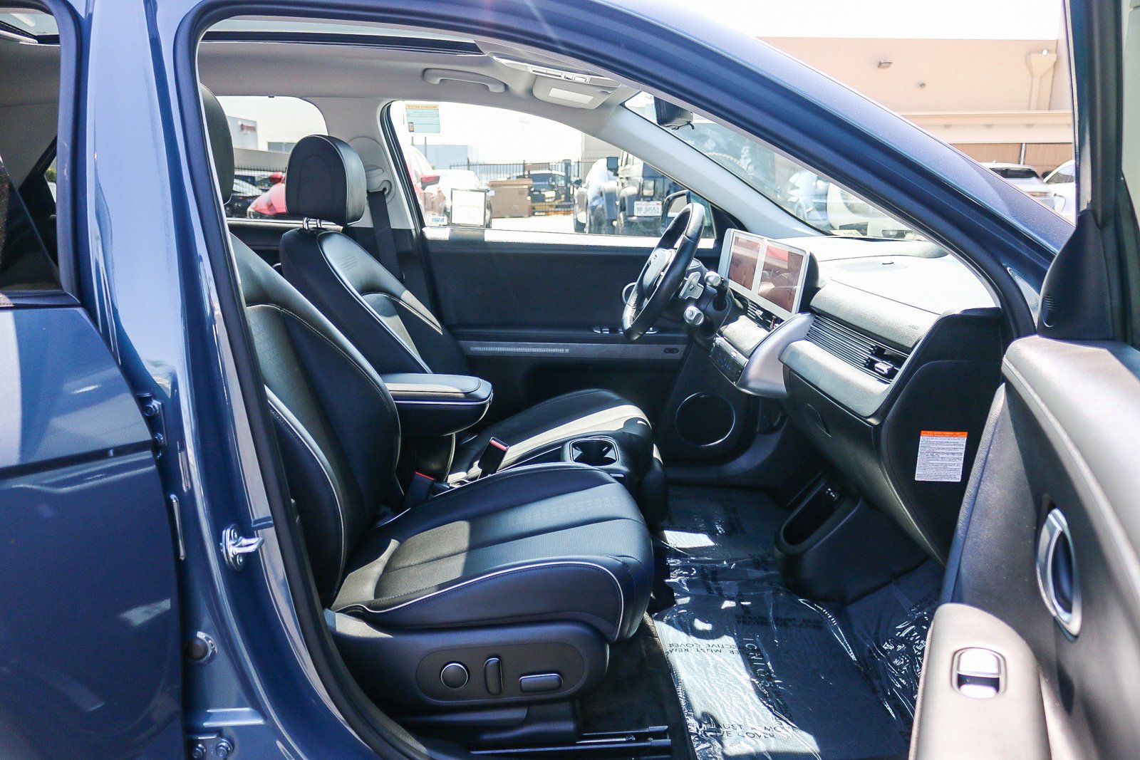 2024 Hyundai IONIQ 5 Limited - Photo 18