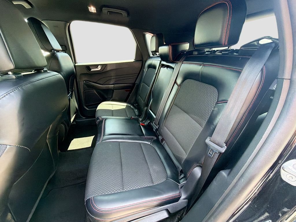 Used 2025 Agate Black Metallic Ford ST-Line image 20