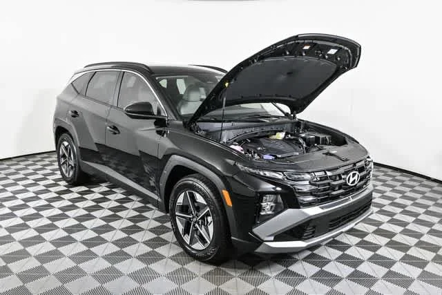 New 2026 Phantom Black Hyundai SEL FWD image 10
