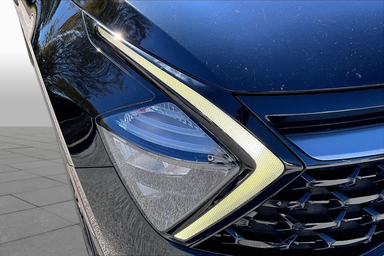 Used 2023 Ebony Black Kia X-Line image 28