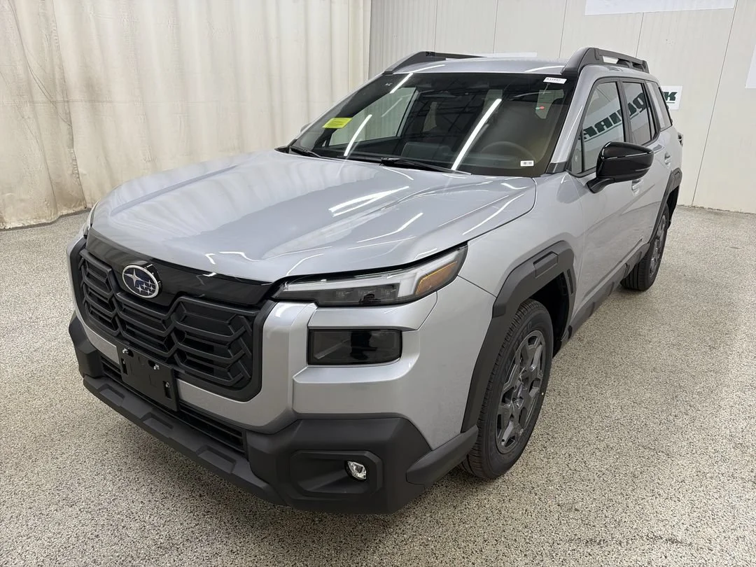 New 2026 Ice Silver Metallic Subaru Premium image 4