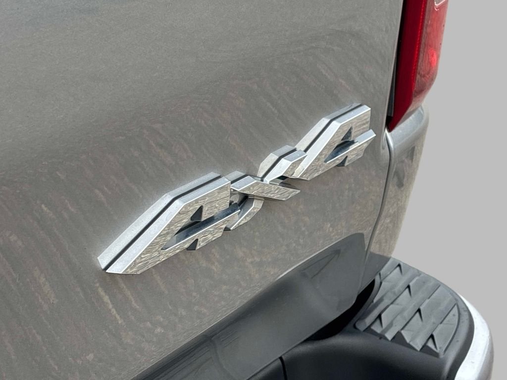 Used 2022 Silver Ram Big Horn/Lone Star image 12