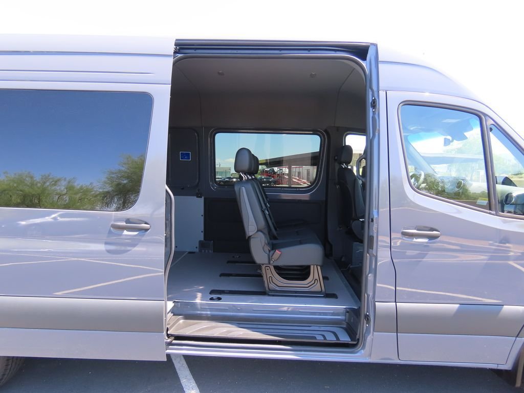 2025 Mercedes-Benz Sprinter Crew Van Base - Photo 27