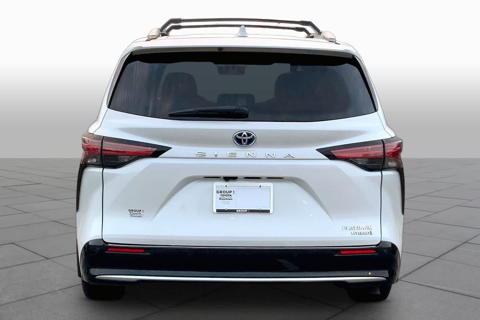 Used 2023 Wind Chill Pearl Toyota Platinum image 5