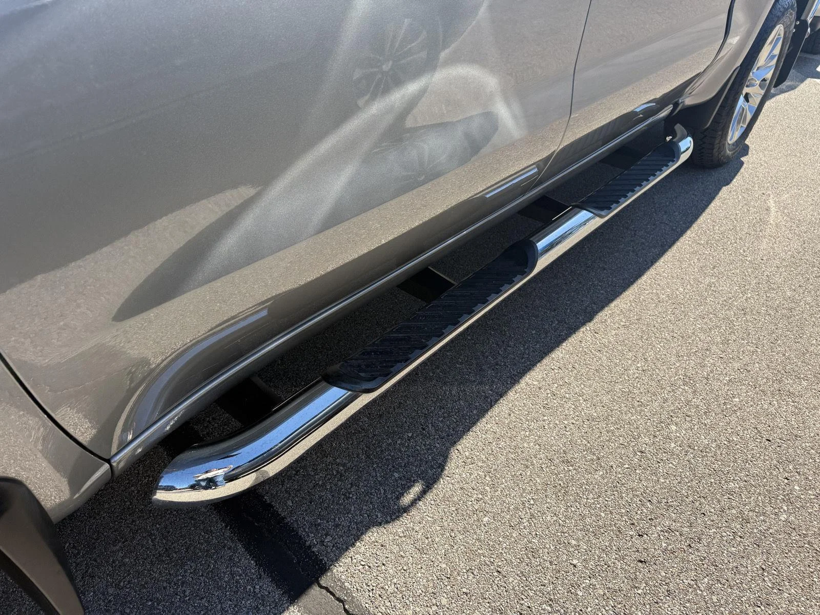 Used 2020 Shadow Gray Metallic Chevrolet LTZ image 22