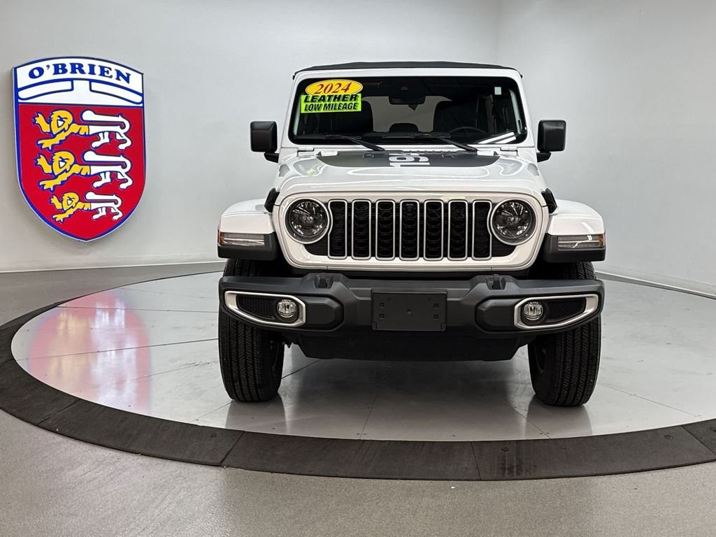 Used 2024 Bright White Clearcoat Jeep Sahara image 34