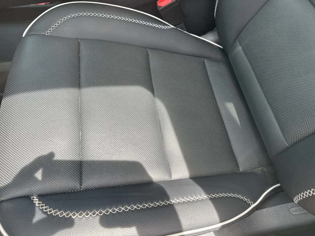 Used 2025 White GMC Denali image 7