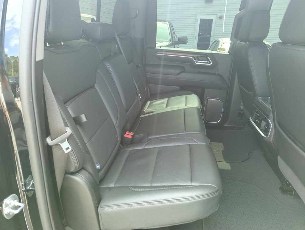 Used 2025 Black GMC Denali image 31