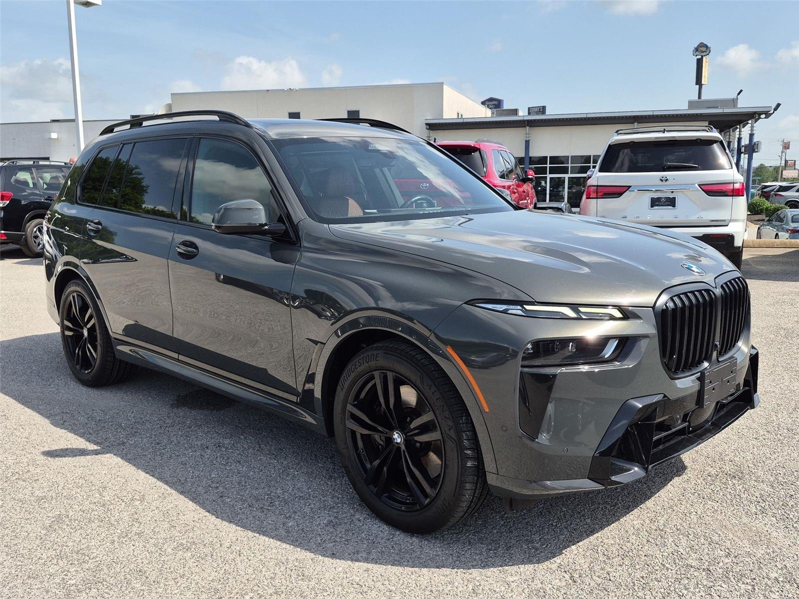 Used 2023 Dravit Grey Metallic BMW xDrive40i image 7