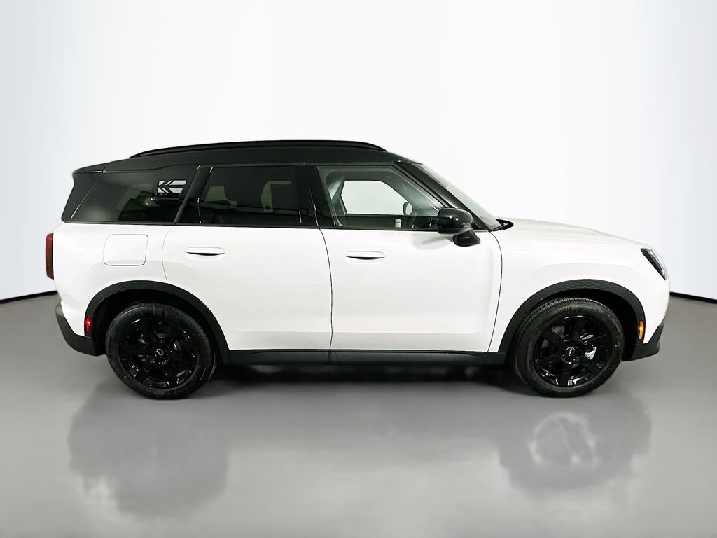 New 2027 White MINI Oxford Edition image 4