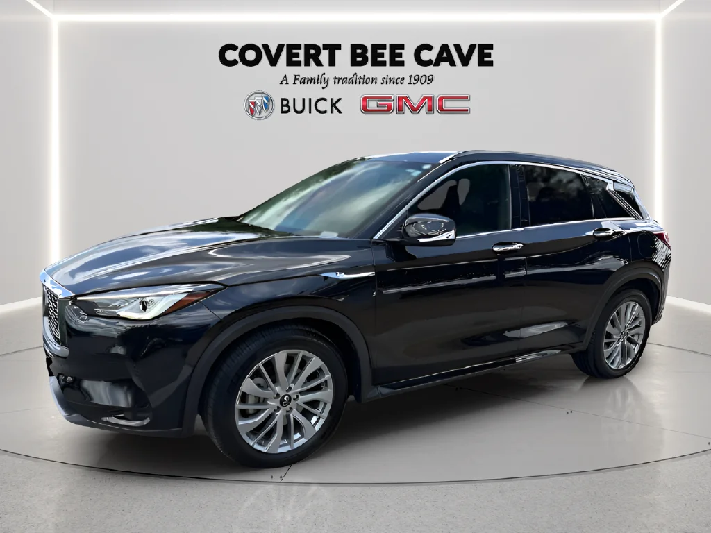 Used 2024 Black INFINITI LUXE image 4