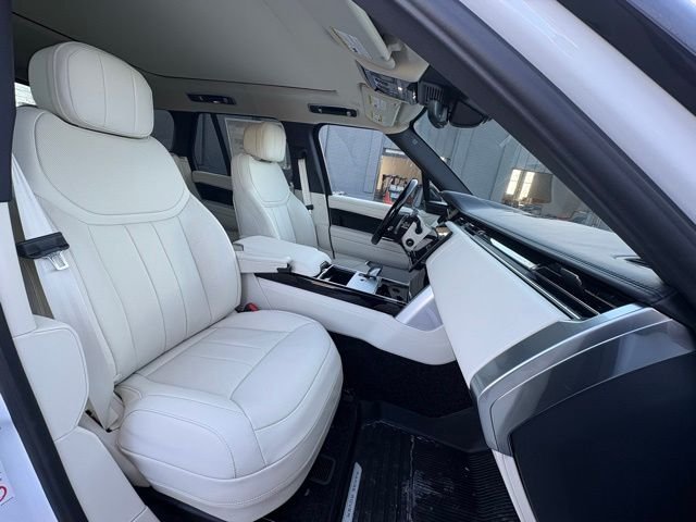 2025 Land Rover Range Rover SE - Photo 43
