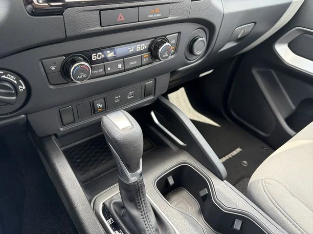 Used 2022 White Nissan SV image 23