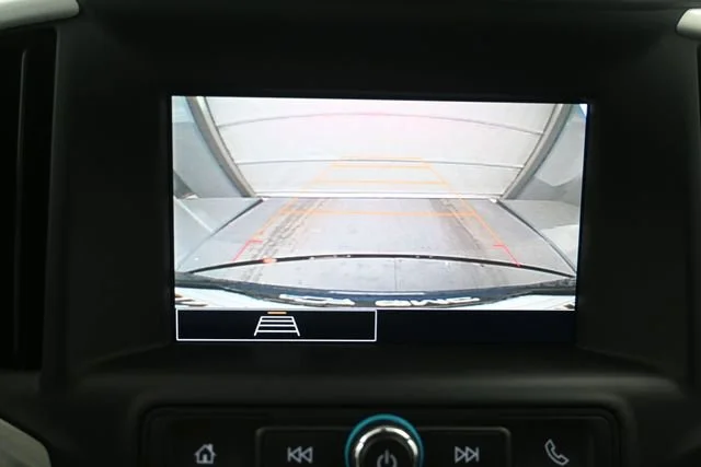 Used 2024 Downpour Metallic GMC SLE image 18