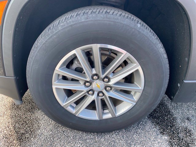 Used 2023 Black Chevrolet LT image 9