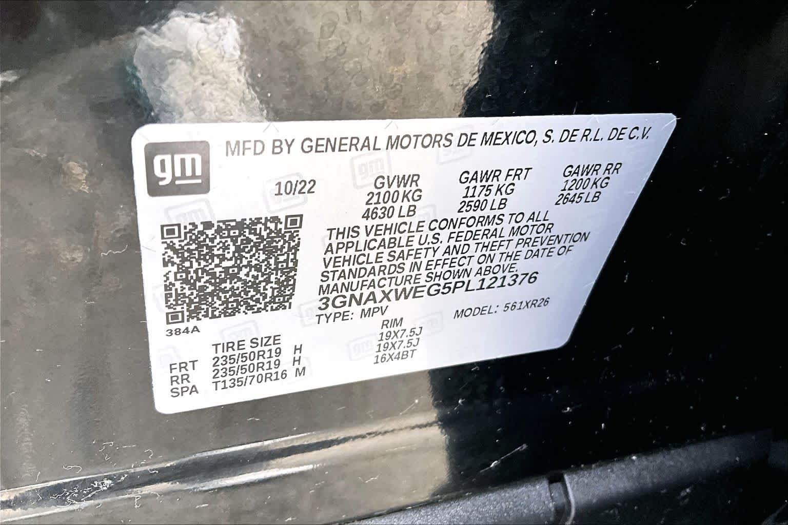 Used 2023 Mosaic Black Metallic Chevrolet RS image 33