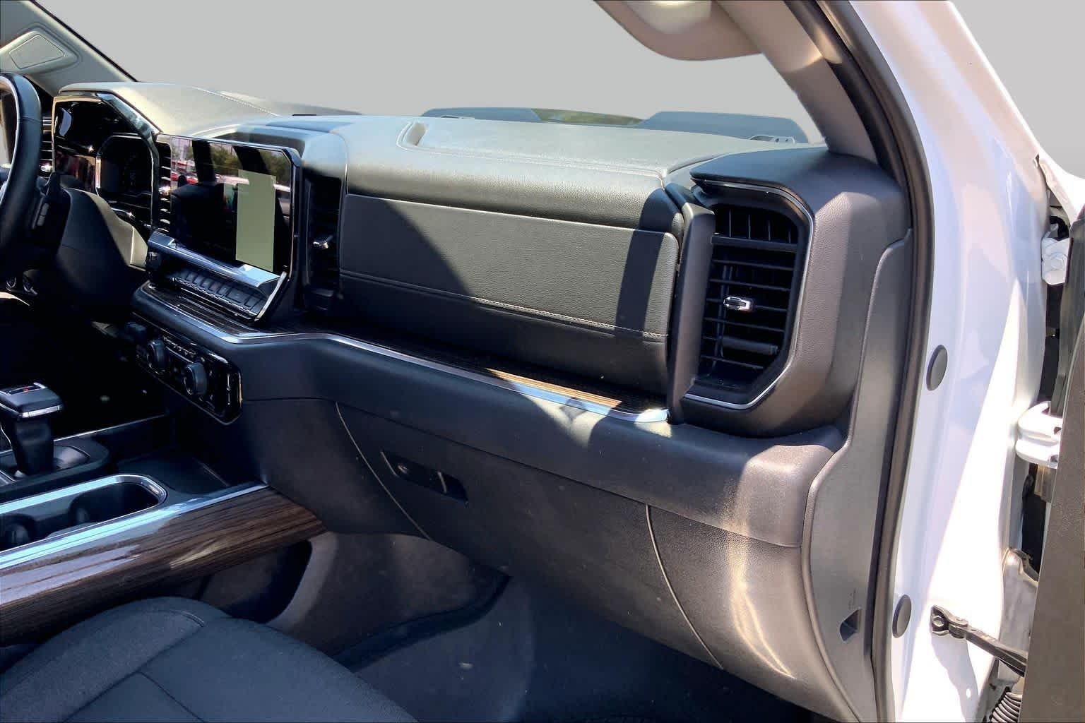Used 2024 Summit White Chevrolet LT Trail Boss image 37