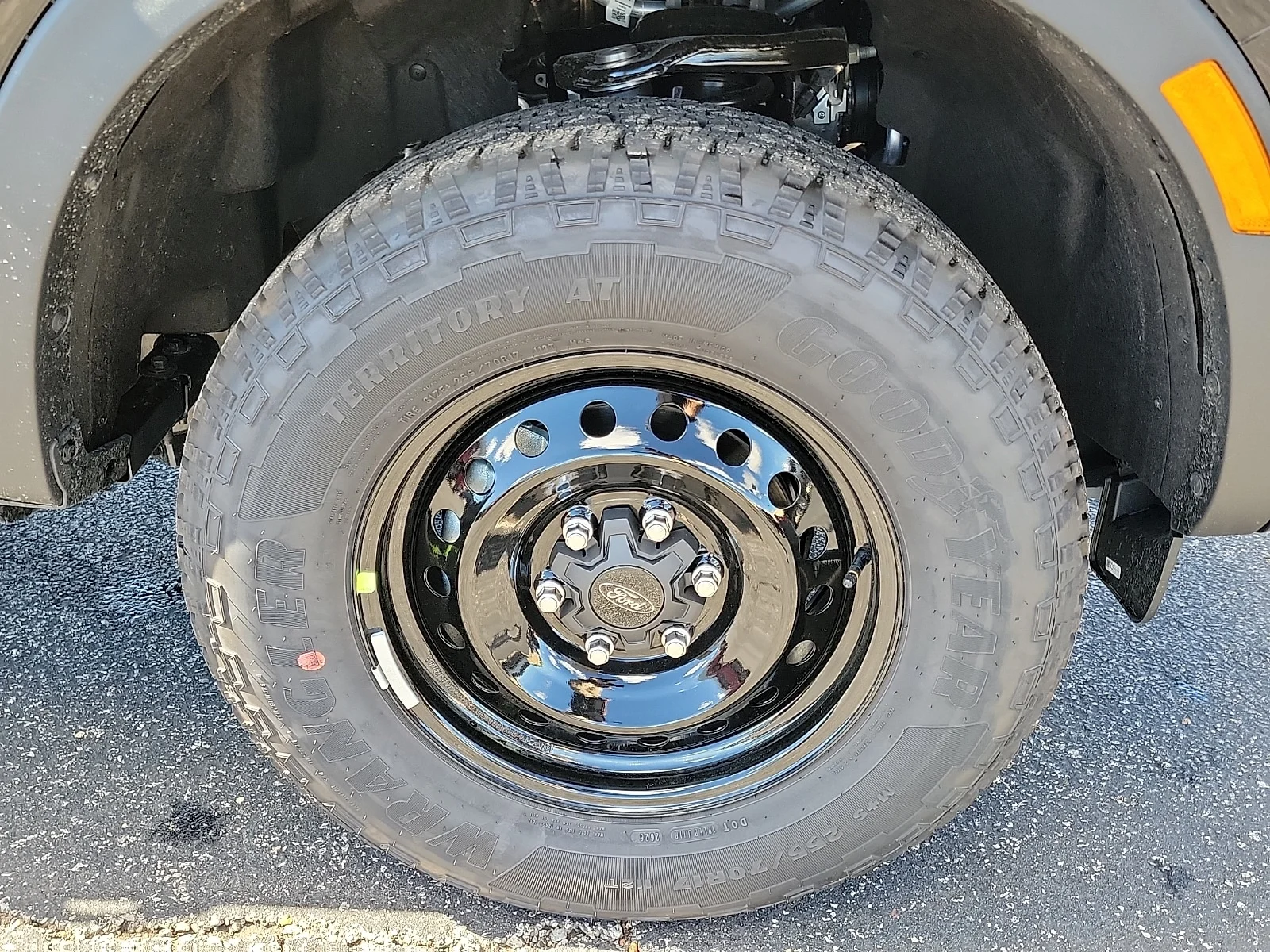 New 2026 Shadow Black Ford XL image 7