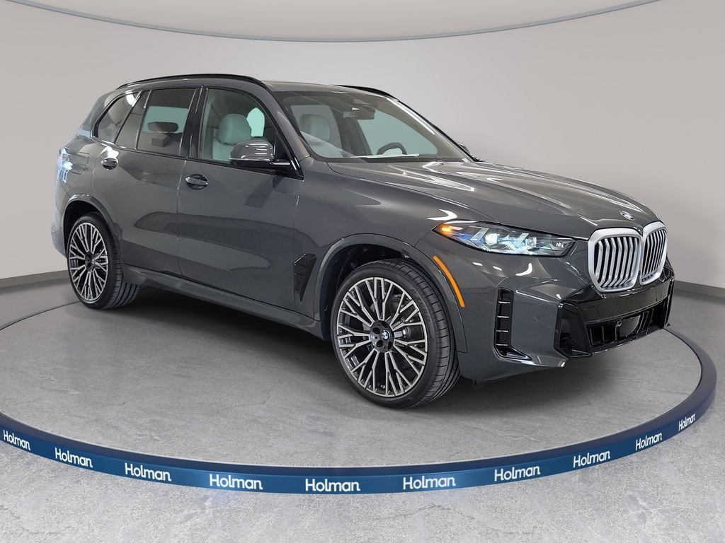 New 2026 Dravit Grey Metallic BMW sDrive40i image 3