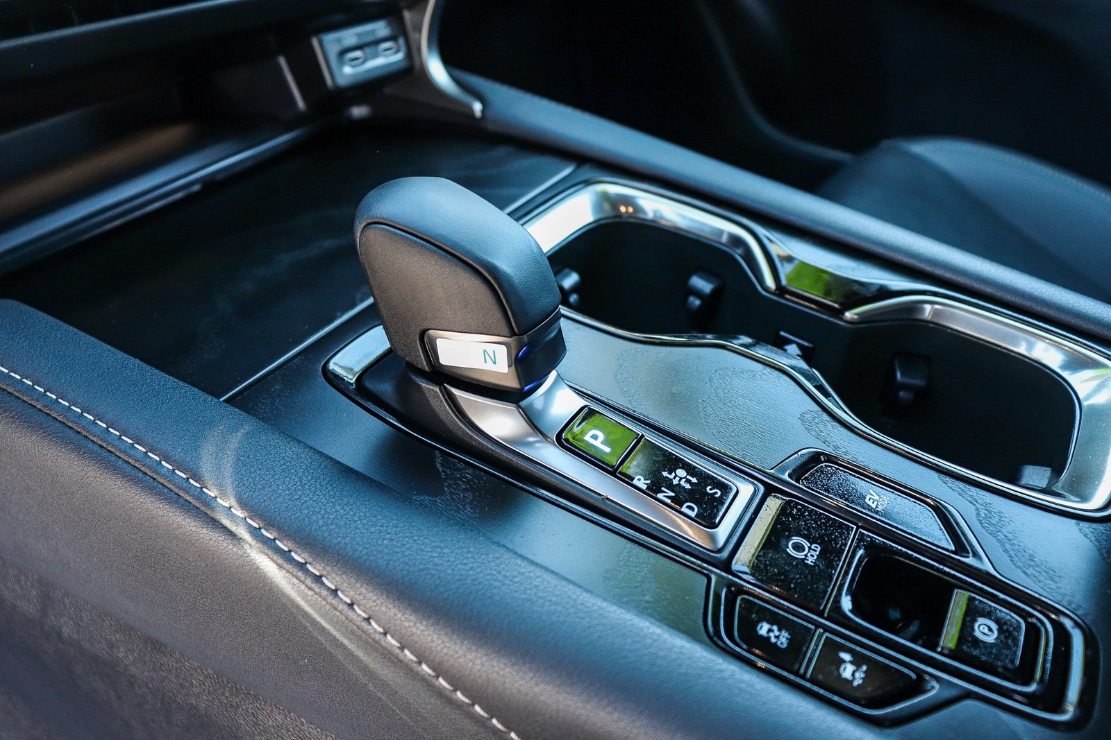 Used 2026 Silver Lexus 350h Premium image 24