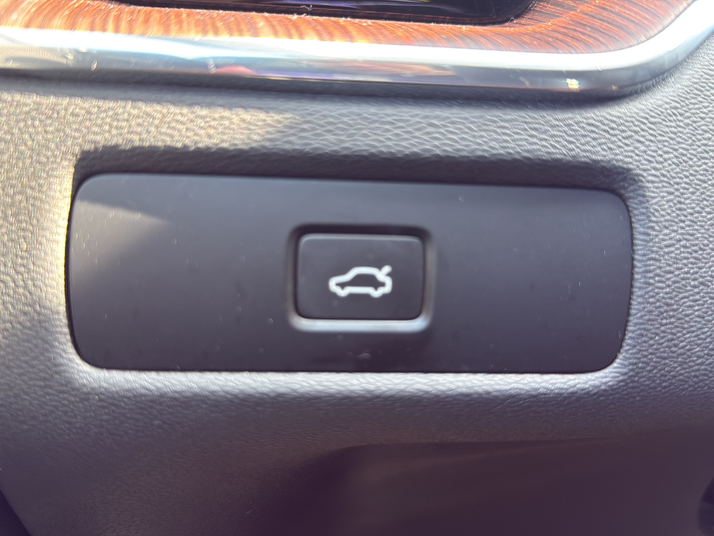 2023 Volvo XC60 Plus - Photo 15