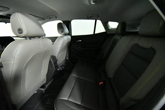 New 2026 Mosaic Black Metallic Chevrolet ACTIV image 24