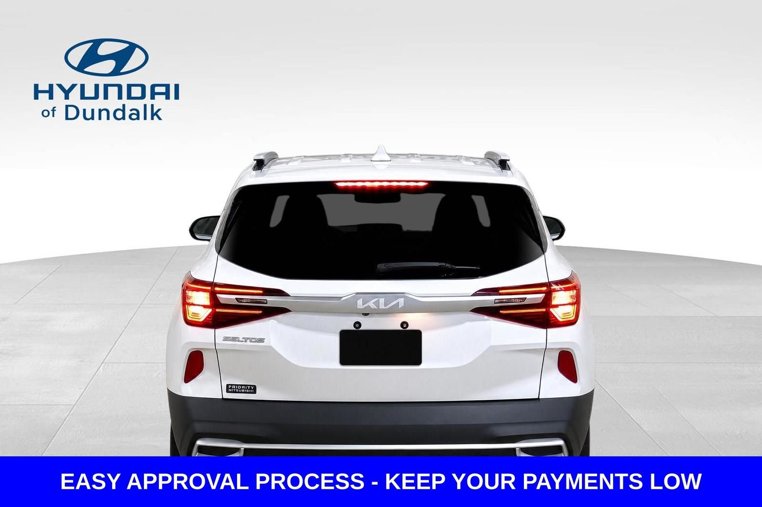 Used 2022 White Kia SX image 8