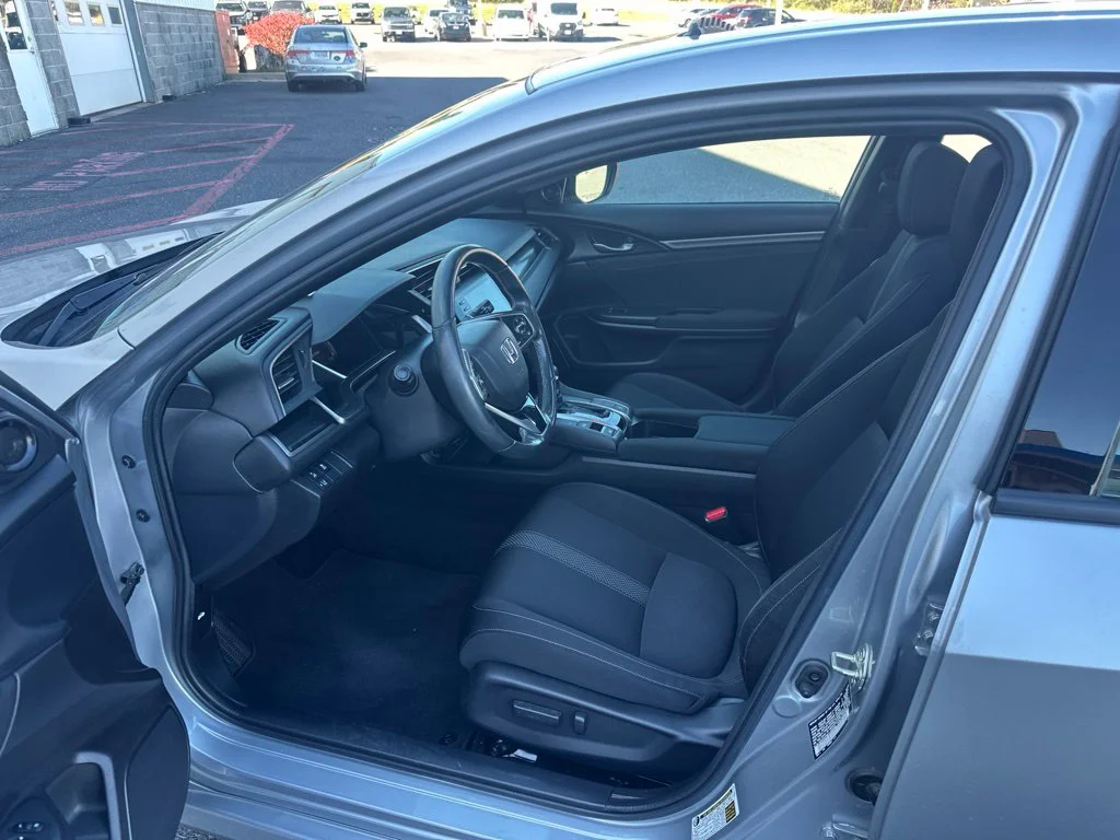 Certified Used 2020 Lunar Silver Metallic Honda EX image 9