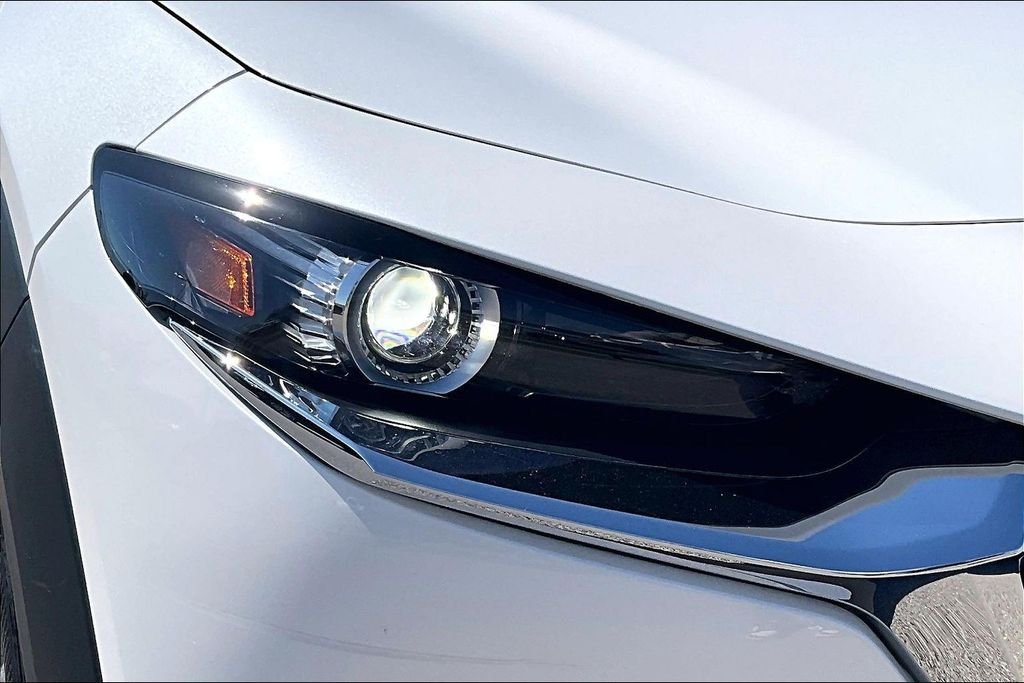 Certified Used 2025 White Mazda 2.5 S Preferred Package image 28