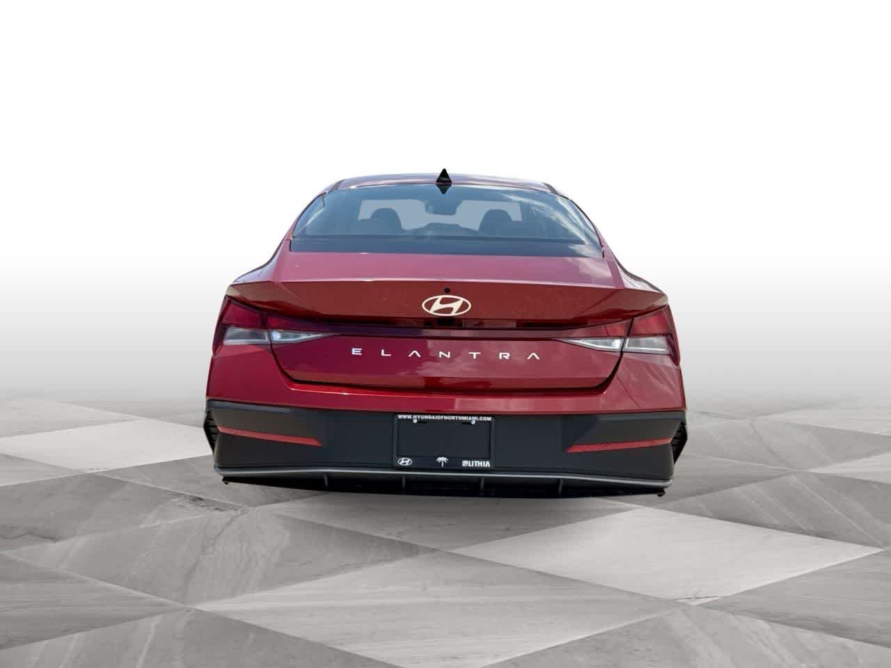 2025 Hyundai Elantra SE - Photo 7