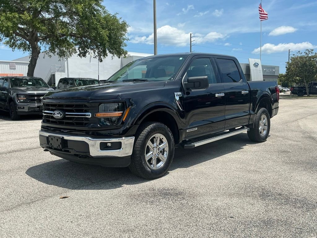 Used 2025 Black Ford XLT image 1