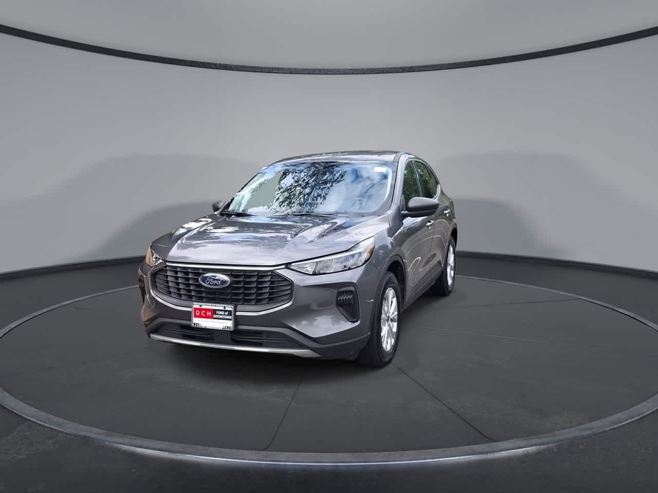 Used 2025 Carbonized Gray Metallic Ford Active image 3