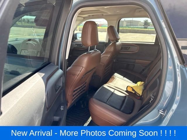 Used 2021 Gray Ford Badlands image 13
