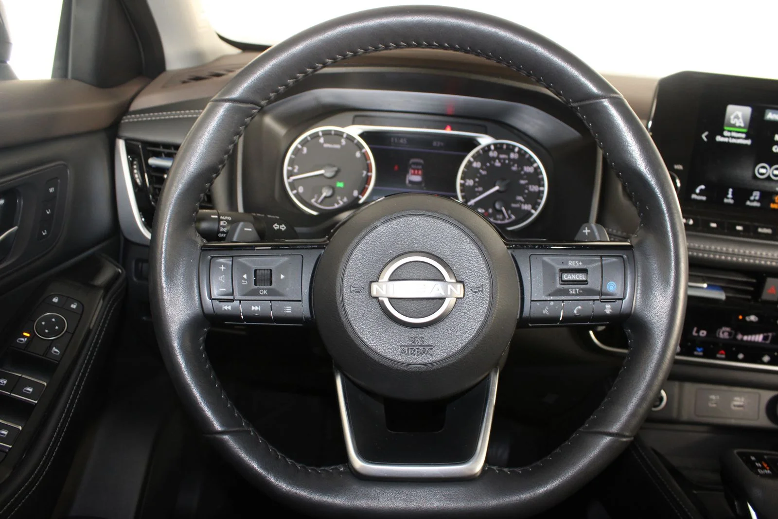Used 2023 Gray Nissan SL image 23