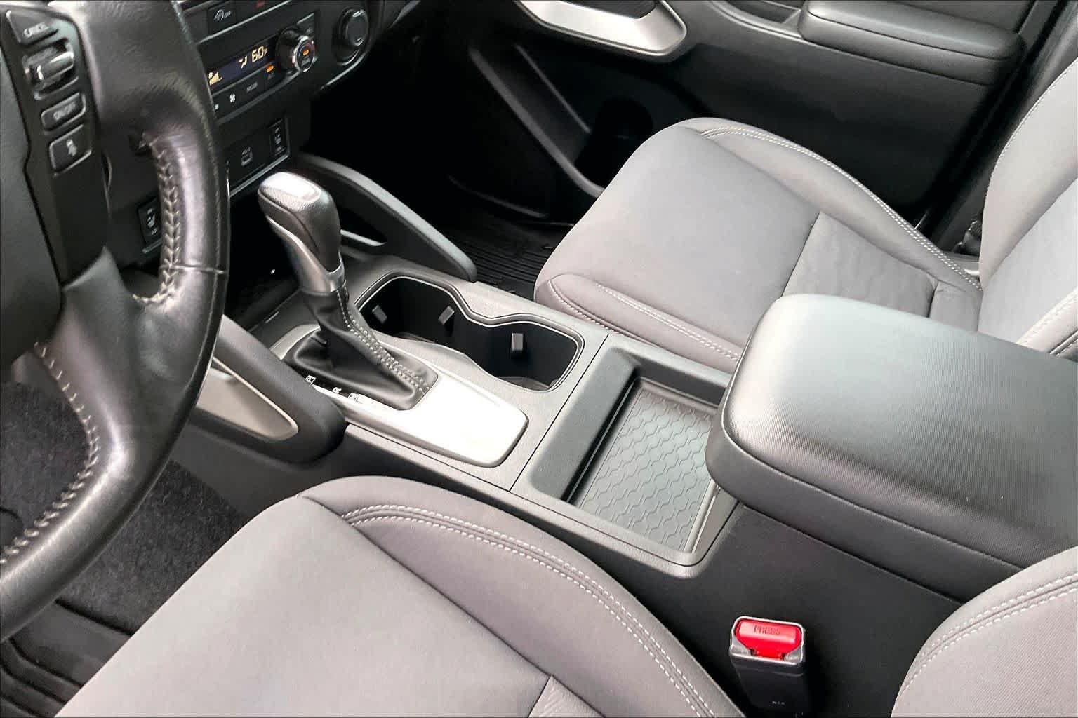 Used 2023 Glacier White Nissan SV image 16