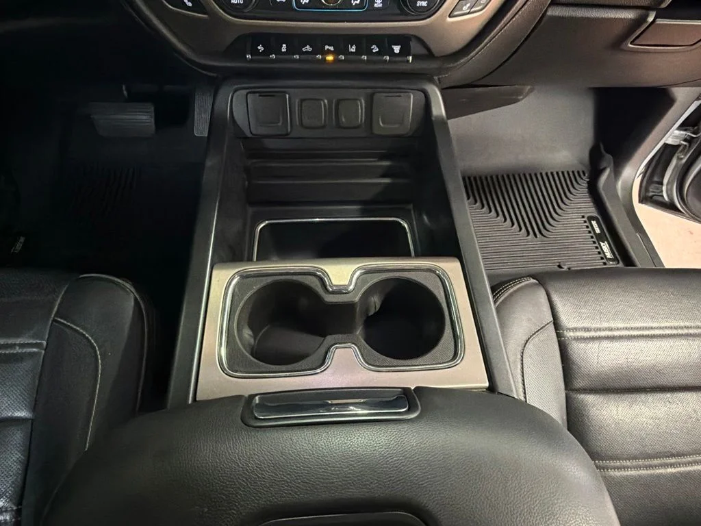 Used 2018 Quicksilver Metallic GMC Denali image 20