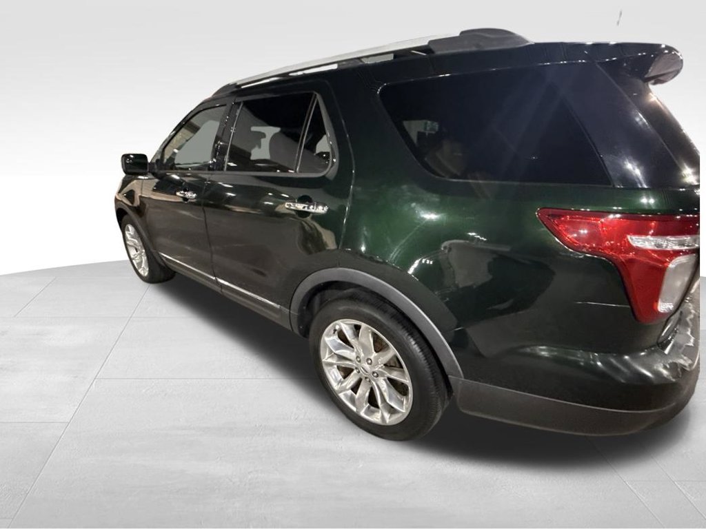 Used 2013 Green Ford XLT image 3