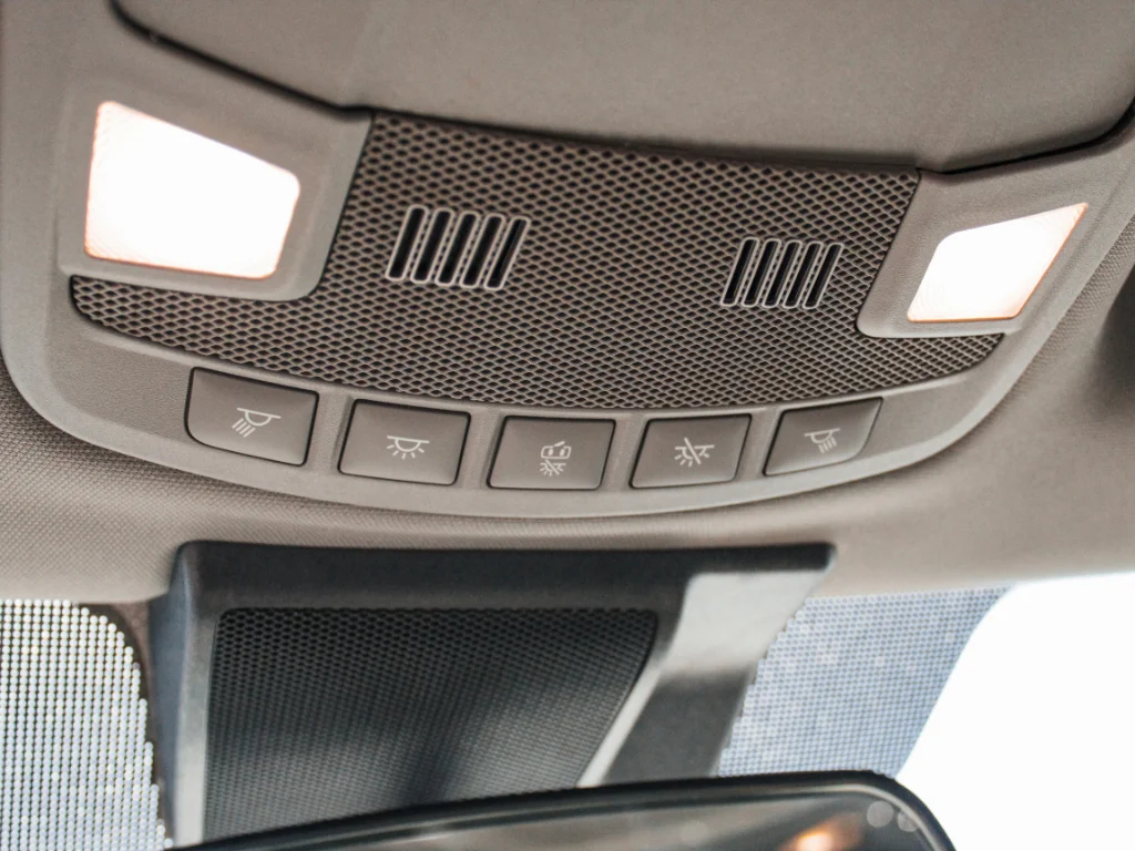 Used 2020 Oxford White Ford XL image 22