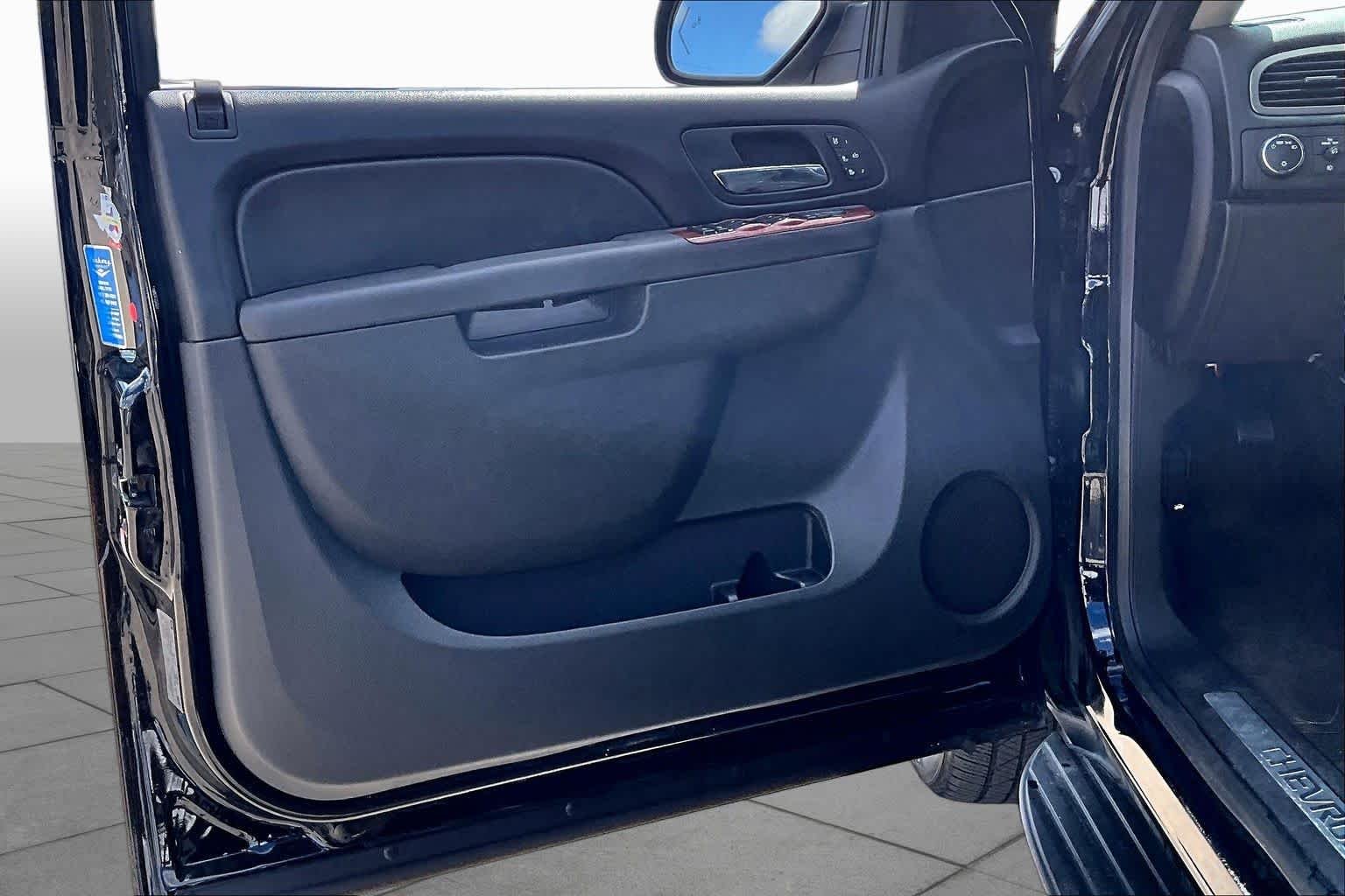 Used 2013 Black Chevrolet LTZ image 21