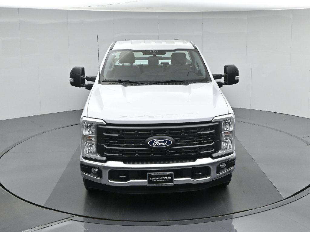 New 2027 Oxford White Ford XL image 32