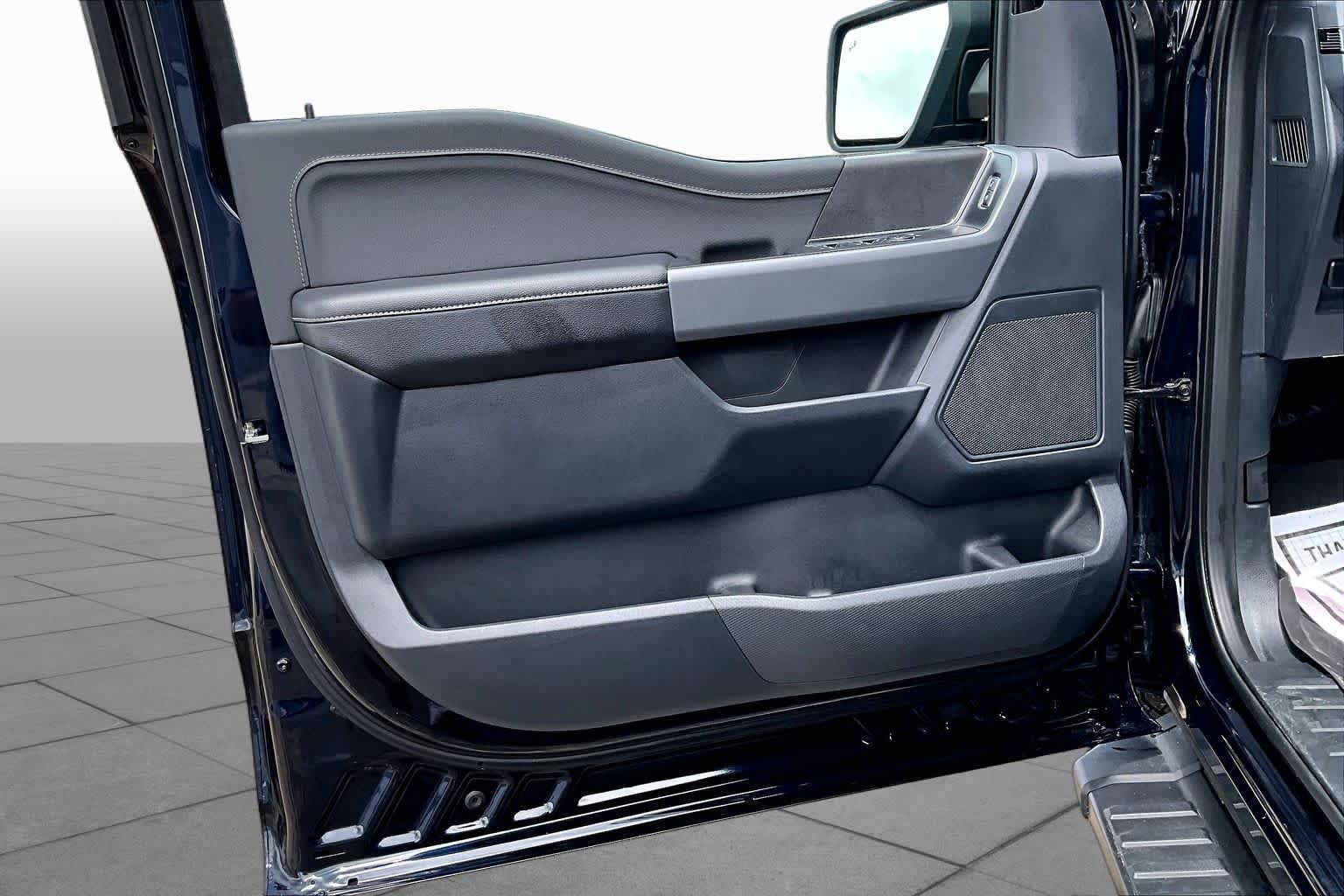 Used 2025 Antimatter Blue Metallic Ford XLT image 22