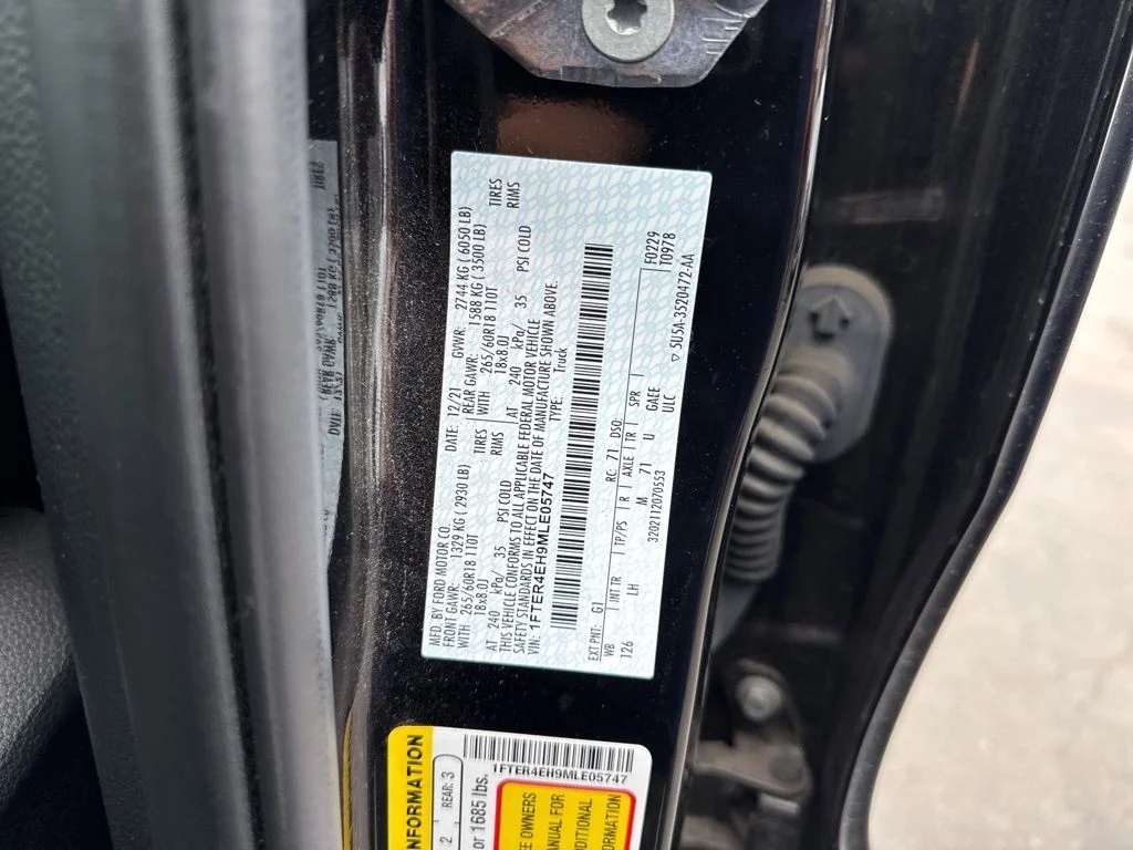 Used 2021 Black Ford XLT image 13