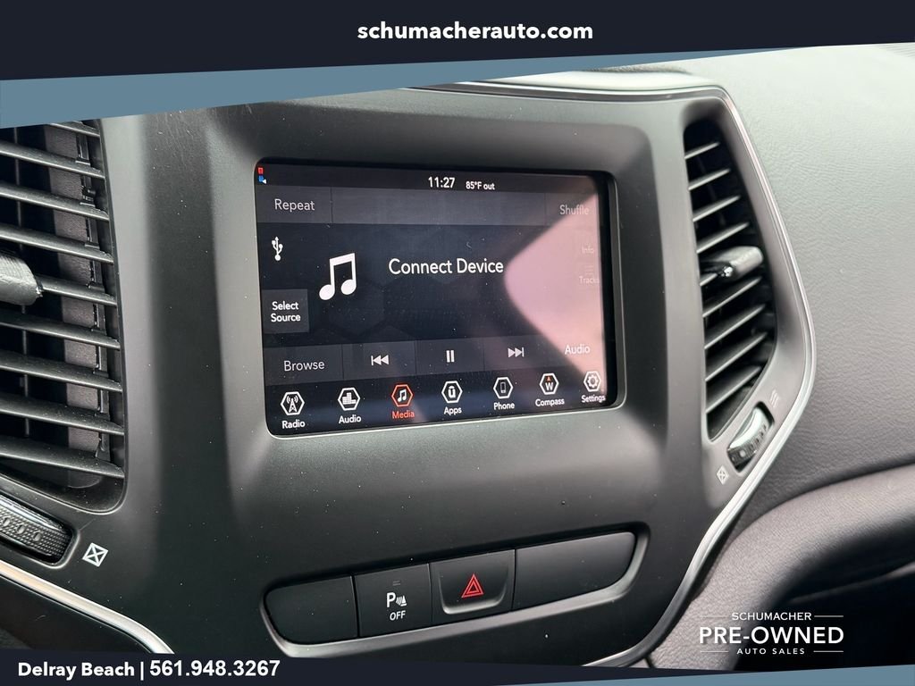 Used 2020 Black Jeep Latitude Plus image 20