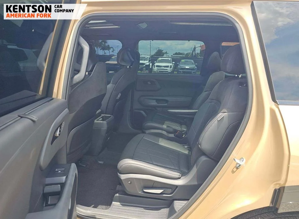 Used 2027 Brown Kia X-Line SX-Prestige image 7