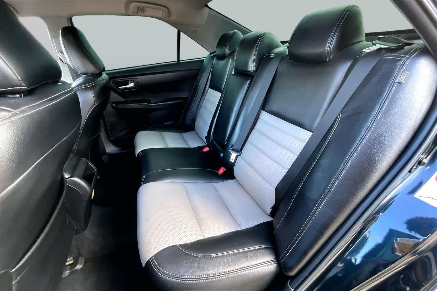Used 2015 Cosmic Gray Mica Toyota LE image 20