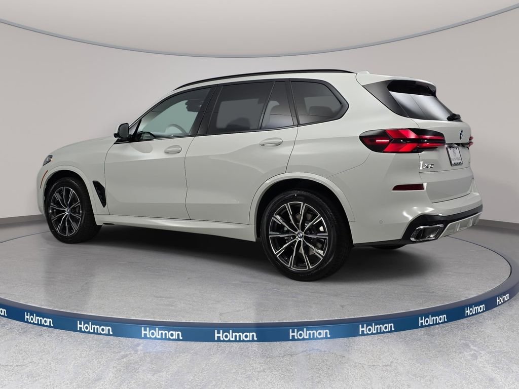 New 2026 Alpine White BMW xDrive40i image 7