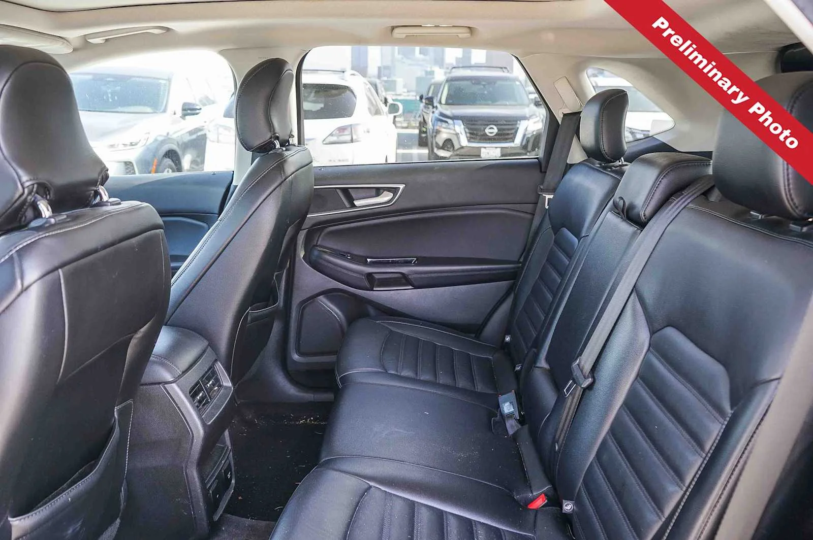 Used 2016 White Platinum Metallic Tri-Coat Ford SEL image 12