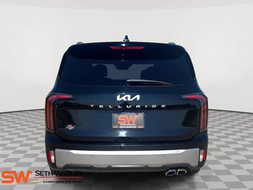 Used 2023 Ebony Black Kia SX image 6
